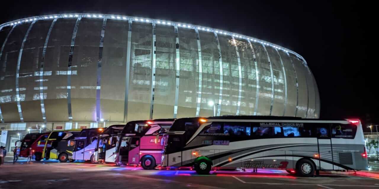 Mengarungi Jawa Barat dengan Mewah: Eksplorasi Bus Pariwisata Super Executive Bandung